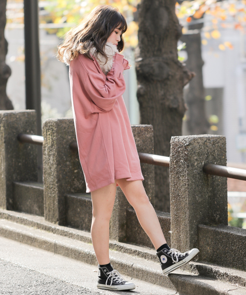 apres jour（アプレジュール）の「ゆったりスウェットワンピース【ZOZOTOWN限定アイテム】（ワンピース・レディース・モカ/グレー/ピンク・フリー）」の11枚目の写真