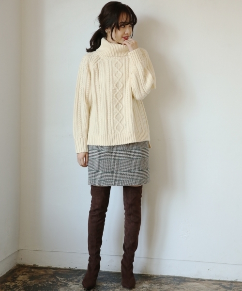 A part by（アパートバイ）の「Wコンチェックコクーンスカート 778478（スカート・レディース・グレー系その他/ベージュ系その他・LARGE/MEDIUM）」の4枚目の写真