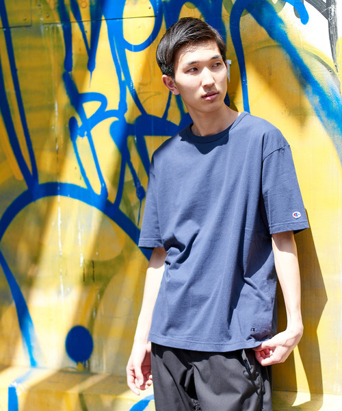 Champion（チャンピオン）の「【Champion/チャンピオン】別注ウォッシュド加工Tシャツ（Tシャツ/カットソー・メンズ・グレー/チャコールグレー/ダークグリーン/ブルー/ホワイト/ブラック/ネイビー・L/M/S）」の7枚目の写真