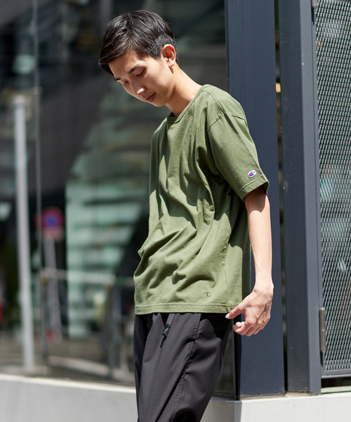 Champion（チャンピオン）の「【Champion/チャンピオン】別注ウォッシュド加工Tシャツ（Tシャツ/カットソー・メンズ・グレー/チャコールグレー/ダークグリーン/ブルー/ホワイト/ブラック/ネイビー・L/M/S）」の6枚目の写真