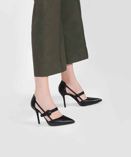 CHARLES & KEITH(チャールズ & キース)の「カットアウトディテールメリージェーンスティレット / CUT OUT DETAIL MARY JANE STILETTOS(ローファー・レディース・バーガンディー/ブラック/ピンク・25.5cm/23.5cm/22.5cm/24.5cm/23cm/25cm)」の4枚目の写真