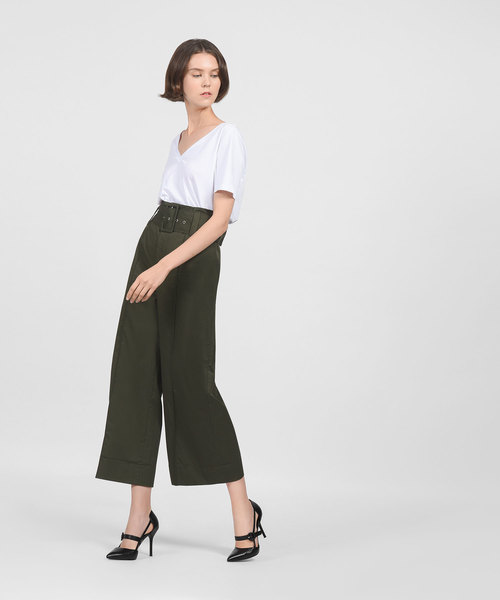CHARLES & KEITH(チャールズ & キース)の「カットアウトディテールメリージェーンスティレット / CUT OUT DETAIL MARY JANE STILETTOS(ローファー・レディース・バーガンディー/ブラック/ピンク・25.5cm/23.5cm/22.5cm/24.5cm/23cm/25cm)」の9枚目の写真
