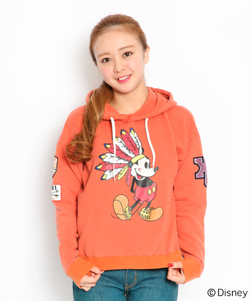 X-girl(エックスガール)の「Disney(ディズニー) / REMAKE DISNEY SWEAT PULLOVER(パーカー・レディース・アッシュグレー/オレンジ/ネイビー・1/2)」の3枚目の写真