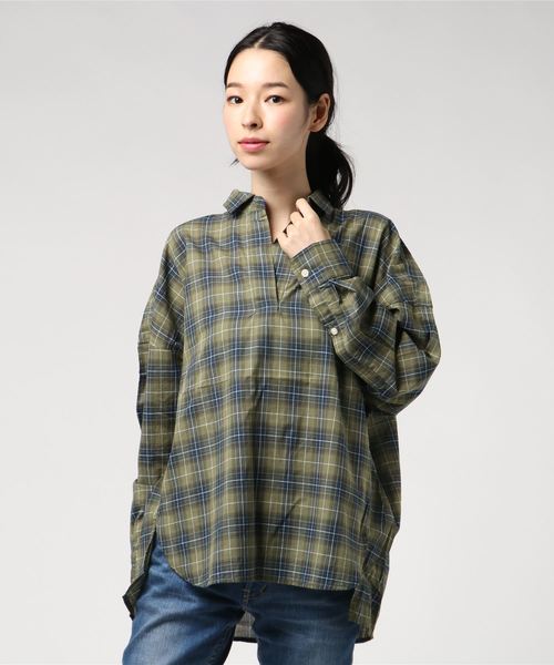 earth music&ecology（アースミュージックアンドエコロジー）の「イロイロコットンスキッパーシャツ ●（シャツ/ブラウス・レディース・ベージュ/ネイビー/オフホワイト/カーキ/グリーン/イエロー系その他/グレー系その他3/ベージュ系その他4/グリーン系その他5/ブルー系その他4/ブルー系その他5/レッド系その他7・FREE）」の7枚目の写真