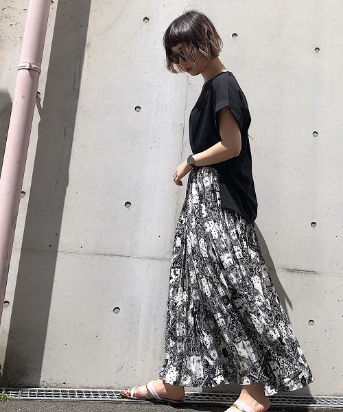 PAGEBOY（ページボーイ）の「リッチコットンクルーネックＴシャツ（Tシャツ/カットソー・レディース・ホワイト/ブラック/ダークブラウン/ライトグレー・FREE）」の22枚目の写真