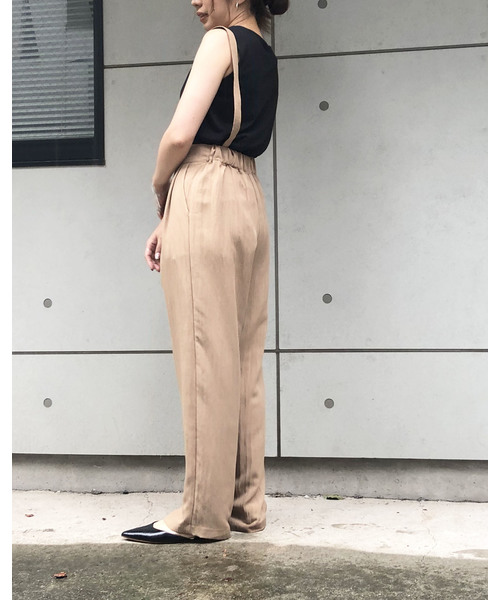 TEVALT(ヴァレット)の「サスペンダー付きタックワイドパンツ(その他パンツ・レディース・ブラック/ベージュ・38)」の16枚目の写真