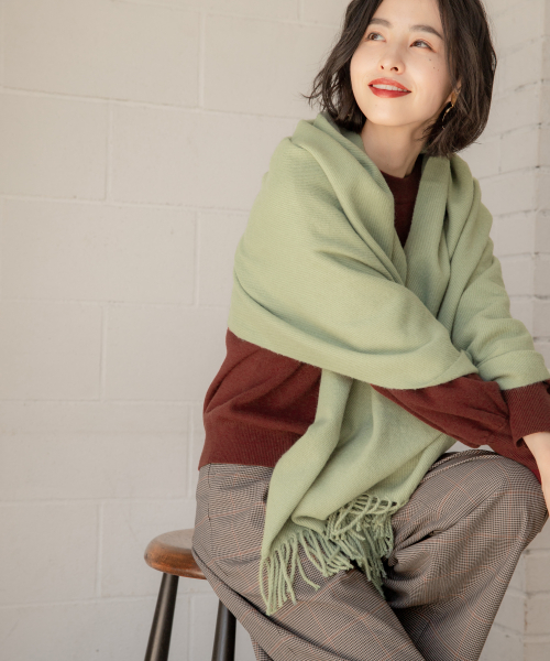 LOWRYS FARM（ローリーズファーム）の「カラーストール　851198（ストール/ショール・レディース・ブラック/ベージュ/ブラウン/グレー/レッド/オフホワイト/ミント/オレンジ/ブルー/チャコールグレー/ブルー系その他・FREE）」の7枚目の写真