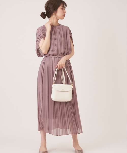 natural couture（ナチュラルクチュール）の「細ベルト付き総プリーツワンピース（ワンピース・レディース・ライトベージュ/ラベンダー/ボルドー/その他2/その他1・FREE）」の15枚目の写真