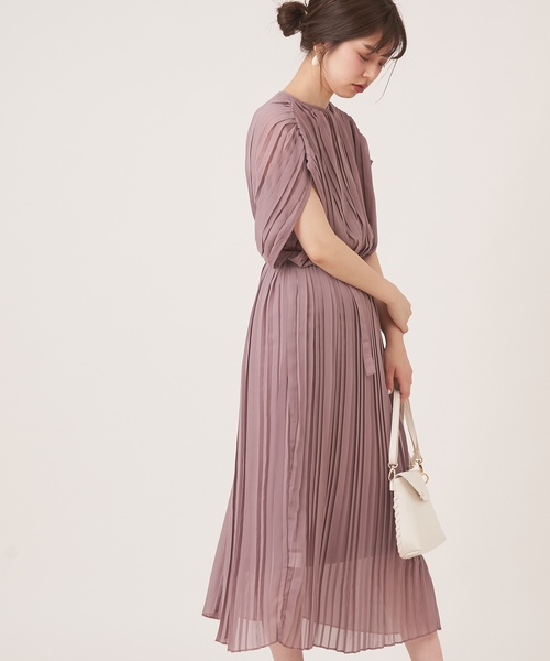 natural couture（ナチュラルクチュール）の「細ベルト付き総プリーツワンピース（ワンピース・レディース・ライトベージュ/ラベンダー/ボルドー/その他2/その他1・FREE）」の10枚目の写真