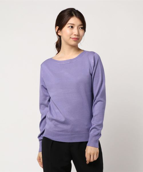 KOBE LETTUCE（コウベレタス）の「Vネックorボートネック選べるシンプルニット（ニット/セーター・レディース・チャコールグレー/ブラック/レッド/オフホワイト/ホワイト系その他/ブラック系その他/グレイッシュベージュ/チャコール/ブラウン系その他2/ブラウン系その他3/ブラウン系その他4/グリーン系その他2/ブラウン系その他/ベージュ系その他/グリーン系その他/バイオレット/パープル系その他/レッド系その他・2/1）」の17枚目の写真