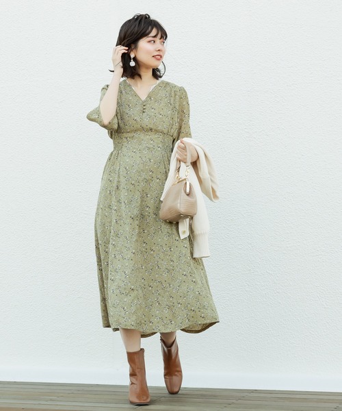 natural couture（ナチュラルクチュール）の「レトロ小花ワンピース（ワンピース・レディース・グレイッシュベージュ/サックスブルー/ピンク/その他1/その他2/その他3・FREE）」の5枚目の写真