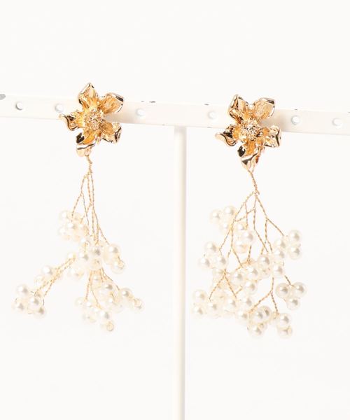 apres jour（アプレジュール）の「【apres jour × ARIAZ】コエダフラワーパールイヤリング（イヤリング・レディース・ゴールド・FREE）」の3枚目の写真