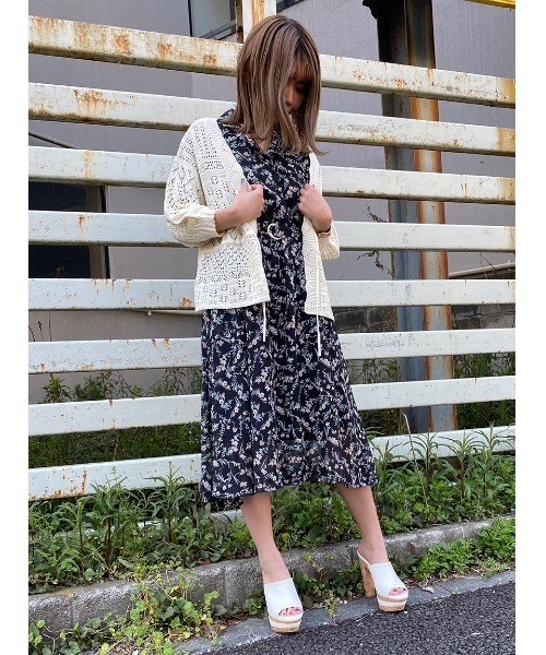 one way（ワンウェイ）の「シアーフラワー開襟ワンピース（ワンピース・レディース・ブラック/ベージュ・FREE）」の5枚目の写真