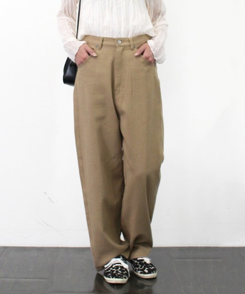 STYLEBLOCK（スタイルブロック）の「ハイウエストストレートパンツ（その他パンツ・レディース・カーキ/グレイッシュベージュ/ブラック/ベージュ・M）」の2枚目の写真