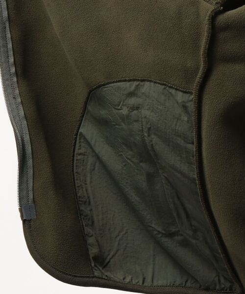 Gramicci（グラミチ）の「【63】【GRAMICCI】BOA FLEECE JACKET（ブルゾン・メンズ・ベージュ/オリーブ/ブラック・MEDIUM/X-LARGE/LARGE/XX-LARGE/SMALL）」の18枚目の写真