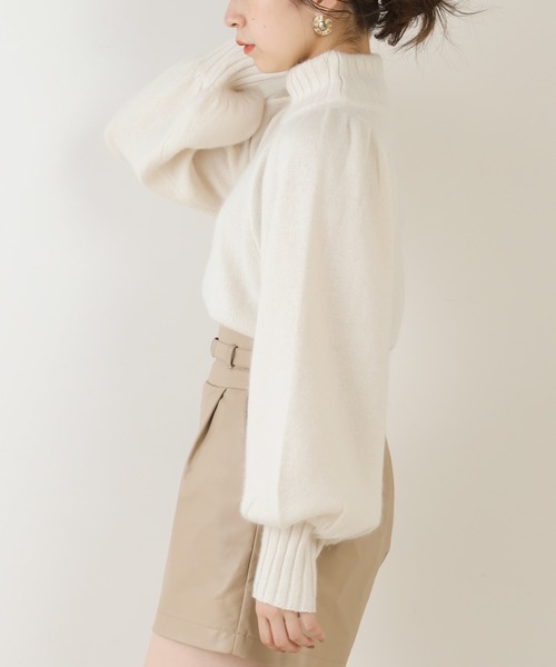 Chico(チコ)の「ハイネックパワショルフォックスニット(ニット/セーター・レディース・アイボリー/カーキ/パープル/ピンクベージュ・FREE)」の19枚目の写真