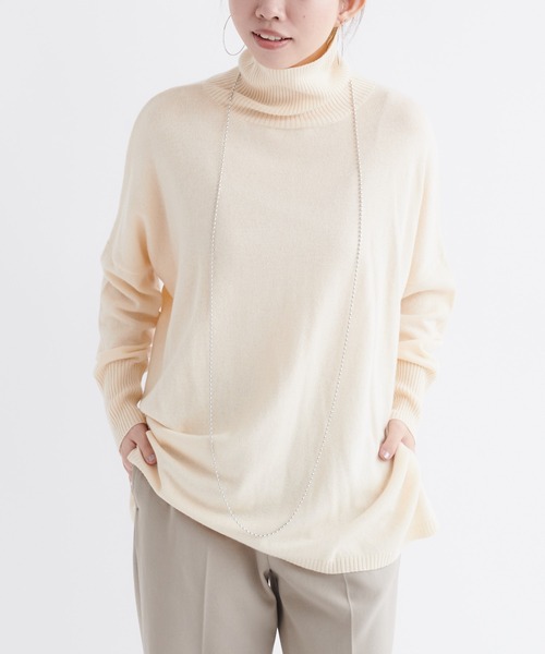 DouDou(ドゥドゥ)の「ウールカシミヤワイドタートル(ニット/セーター・レディース・ベージュ/オフホワイト/オレンジ・FREE)」の6枚目の写真