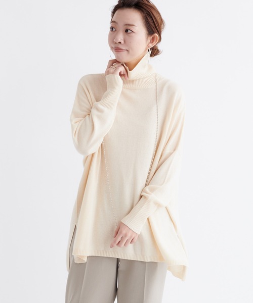 DouDou(ドゥドゥ)の「ウールカシミヤワイドタートル(ニット/セーター・レディース・ベージュ/オフホワイト/オレンジ・FREE)」の8枚目の写真