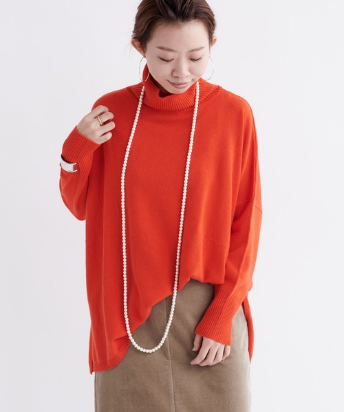 DouDou(ドゥドゥ)の「ウールカシミヤワイドタートル(ニット/セーター・レディース・ベージュ/オフホワイト/オレンジ・FREE)」の19枚目の写真