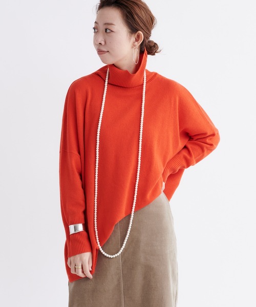 DouDou(ドゥドゥ)の「ウールカシミヤワイドタートル(ニット/セーター・レディース・ベージュ/オフホワイト/オレンジ・FREE)」の21枚目の写真