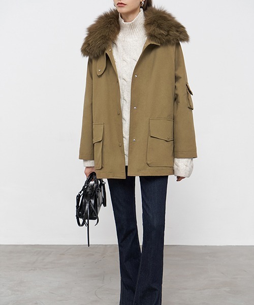 Fano Studios（ファノ ストゥディオズ）の「【Fano Studios】Fox fur military coat FD20W210（ミリタリージャケット・レディース・グリーン系その他/ホワイト・L/S/M）」の11枚目の写真