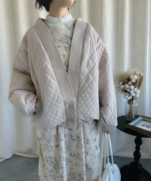 aimoha(アイモハ)の「中綿 キルティングノーカラージャケット (AW) (LV)(ノーカラージャケット・レディース・ホワイト/ブラック/ピンク/ブルー/ライトグリーン/ブラウン/グレー/パープル系その他/グリーン系その他/マスタード/グレー系その他/グリーン/ベージュ・SMALL/MEDIUM/LARGE)」の7枚目の写真