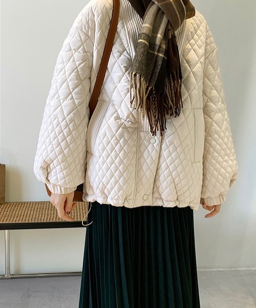 aimoha(アイモハ)の「中綿 キルティングノーカラージャケット (AW) (LV)(ノーカラージャケット・レディース・ホワイト/ブラック/ピンク/ブルー/ライトグリーン/ブラウン/グレー/パープル系その他/グリーン系その他/マスタード/グレー系その他/グリーン/ベージュ・SMALL/MEDIUM/LARGE)」の18枚目の写真