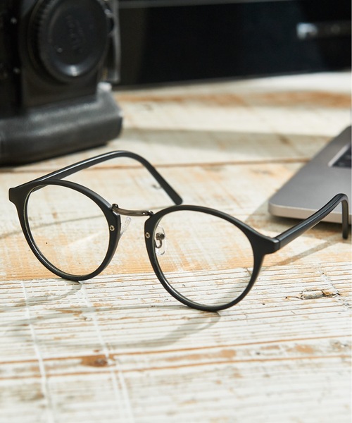 Sakka（サッカ）の「クリアレンズ 伊達メガネ　UVカット（メガネ・メンズ・アッシュグレー/ブラック/ベージュ/パープル/ブラウン/グレー/ゴールド/ブルー/その他/クリアブラック/クリア/クリアブラウン/ブラックミックス/スモークグレー/その他1/ブラック×ブラック/ブラック系その他/チョコ/ブラウン系その他/レオパード/アニマル/ダークブラック/ライトブラック/スミクロ/アンティークゴールド/アンティークシルバー/シャンパン/ブラック系その他2/ブラック系その他3/ブラック系その他4/ブラック系その他5/ブラック系その他6/ブラック系その他7/ブラウン系その他2/ブラウン系その他3/ブラウン系その他4/ブラウン系その他5/ブラウン系その他6/ブラウン系その他7/テラコッタ/シルバー/F/K/A/H/B/G/I/C/D/E/J・FREE）」の11枚目の写真