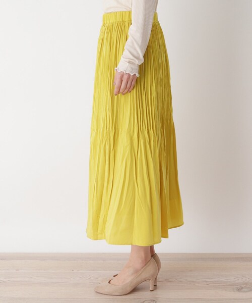 pink adobe(ピンクアドベ)の「◆【M-LL】サテンプリーツ スカート(スカート・レディース・チャコールグレー/イエロー/サンドベージュ/ライトベージュ・40/38/42)」の5枚目の写真
