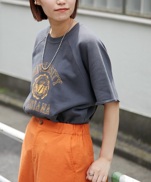 CIAOPANIC TYPY（チャオパニックティピー）の「カレッジプリントハーフスリーブスウェット（Tシャツ/カットソー・レディース・チャコールグレー/オフホワイト/サックスブルー/キャメル・ONE SIZE）」の2枚目の写真