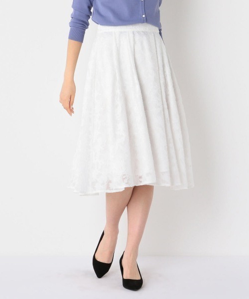 MEW'S REFINED CLOTHES（ミューズリファインドクローズ）の「シアージャガードタックフレアスカート（スカート・レディース・ホワイト/ライトグリーン/ライトブルー・MEDIUM）」の2枚目の写真