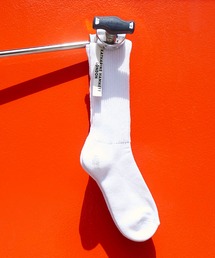KATHARINE HAMNETT LONDON （キャサリンハムネットロンドン）の「KATHARINE HAMNETT LONDON/キャサリンハムネットロンドン Recover ribbon crew socks（ソックス/靴下・メンズ）」
