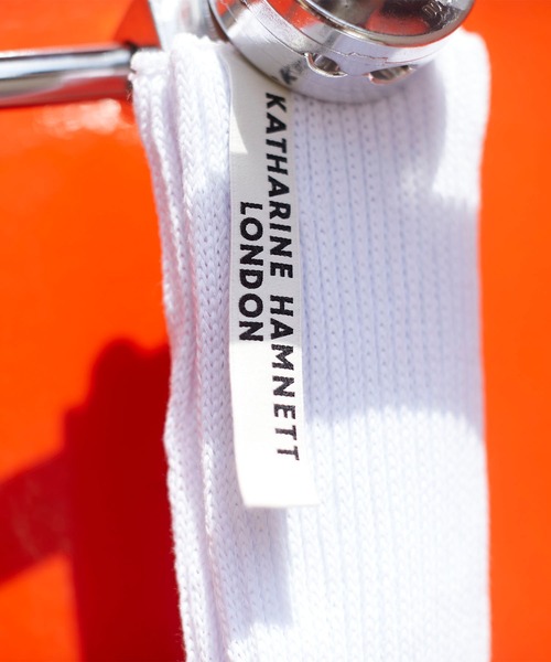 KATHARINE HAMNETT LONDON （キャサリンハムネットロンドン）の「KATHARINE HAMNETT LONDON/キャサリンハムネットロンドン Recover ribbon crew socks（ソックス/靴下・メンズ・ホワイト/ブラック・FREE/25-27CM）」の3枚目の写真