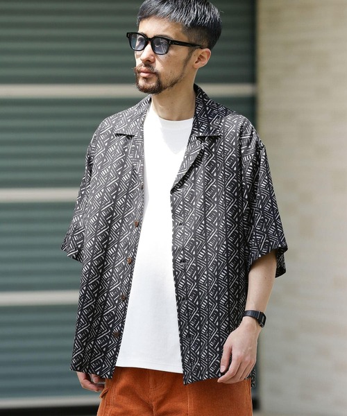 URBAN RESEARCH Sonny Label（アーバンリサーチサニーレーベル）の「オーバーサイズパターンシャツ（シャツ/ブラウス・メンズ・イエロー/オレンジ/グレー・LARGE/MEDIUM）」の19枚目の写真