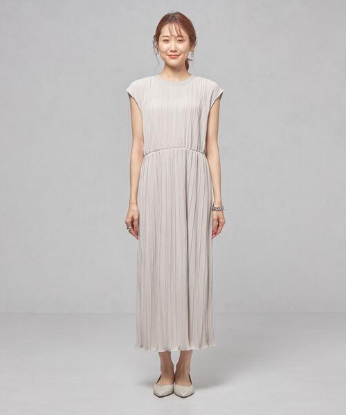 closet story（クローゼットストーリー）の「＜closet story（クローゼットストーリー）＞カットプリーツ ワンピース -手洗い可能-（ワンピース・レディース・ライトグレー/ブラック・FREE）」の3枚目の写真