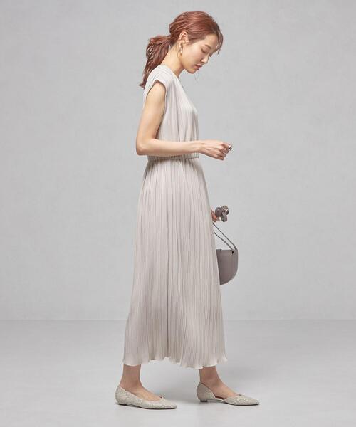 closet story（クローゼットストーリー）の「＜closet story（クローゼットストーリー）＞カットプリーツ ワンピース -手洗い可能-（ワンピース・レディース・ライトグレー/ブラック・FREE）」の11枚目の写真