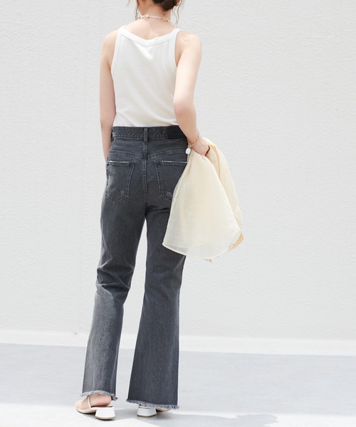 DISCOAT（ディスコート）の「リメイク風デニムセミフレアパンツ（デニムパンツ・レディース・ブラック/ブルー・MEDIUM/LARGE）」の5枚目の写真