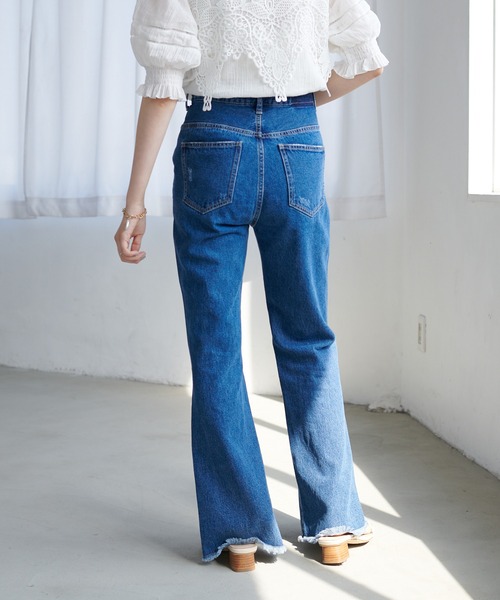 DISCOAT（ディスコート）の「リメイク風デニムセミフレアパンツ（デニムパンツ・レディース・ブラック/ブルー・MEDIUM/LARGE）」の18枚目の写真