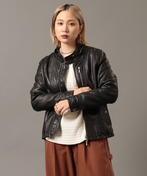 AVIREX(アヴィレックス)の「スタンドジップレザージャケット/ STAND ZIP LEATHER JACKET(ライダースジャケット・レディース・ブラック/ライトベージュ・SMALL/MEDIUM/LARGE)」の10枚目の写真