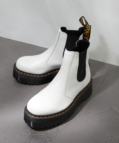 Dr. Martens（ドクターマーチン）の「【Dr.Martens /ドクターマーチン】2976 CHELSEA BOOTS チェルシー厚底ブーツ　サイドゴアブーツ（ブーツ・レディース・ホワイト/ブラック・4/6/5）」の14枚目の写真