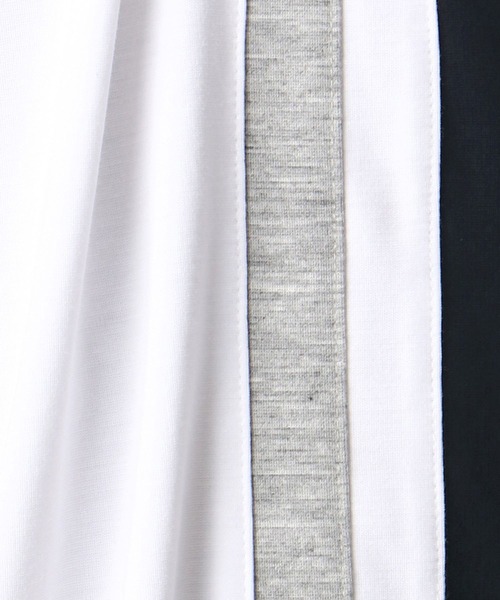 HIDEAWAYS NICOLE（ハイダウェイニコル）の「アラカルト配色切替Vネックプルオーバー（Tシャツ/カットソー・メンズ・ホワイト/ホワイト系その他/ブラック/ブラック系その他/ネイビー・MEDIUM/LARGE/X-LARGE）」の17枚目の写真