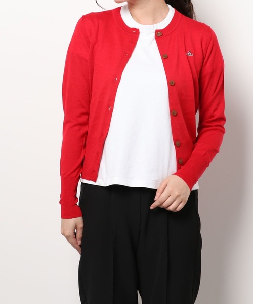 Vivienne Westwood(ヴィヴィアンウエストウッド)の「ファインウールベーシッククルーネックカーディガン(ニット/セーター・レディース・ベージュ/レッド/ブルー/ブラック・SMALL/LARGE/MEDIUM)」の4枚目の写真