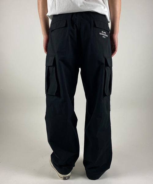 NUMBER (N)INE(ナンバーナイン)の「WIDE-LEG COTTON-NYLON RIPSTOP CARGO TROUSERS / リップストップ ワイドカーゴパンツ(カーゴパンツ・メンズ・ブラック/オリーブ・2/4/3)」の8枚目の写真