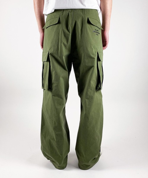 NUMBER (N)INE(ナンバーナイン)の「WIDE-LEG COTTON-NYLON RIPSTOP CARGO TROUSERS / リップストップ ワイドカーゴパンツ(カーゴパンツ・メンズ・ブラック/オリーブ・2/4/3)」の3枚目の写真