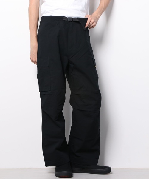 NUMBER (N)INE(ナンバーナイン)の「WIDE-LEG COTTON-NYLON RIPSTOP CARGO TROUSERS / リップストップ ワイドカーゴパンツ(カーゴパンツ・メンズ・ブラック/オリーブ・2/4/3)」の12枚目の写真