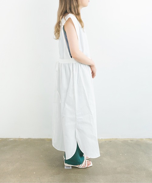 nemne store(ネンネストア)の「ふわふわ浮かぶノースリリボンワンピース(ワンピース・レディース・ベージュ/オフホワイト/モカ・フリー)」の10枚目の写真