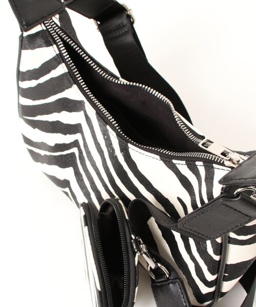 one way（ワンウェイ）の「【oneway】2WAYセピアバッグ（ショルダーバッグ・レディース・ブラック/ブラック系その他・FREE）」の4枚目の写真