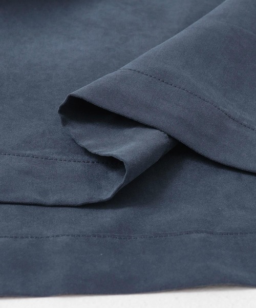 URBAN RESEARCH（アーバンリサーチ）の「パウダーポプリンボックスシャツ（シャツ/ブラウス・メンズ・ネイビー/カーキ/ブラウン/ライトグレー・MEDIUM/LARGE）」の20枚目の写真