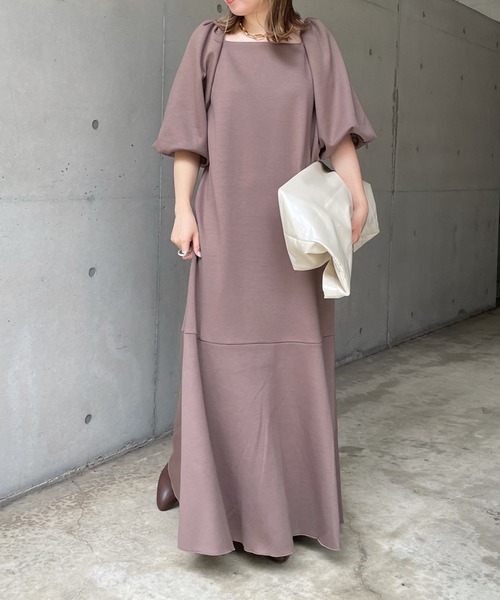 DouDou（ドゥドゥ）の「スクエアネックボリューム袖切替ワンピース（ワンピース・レディース・ブラック/ベージュ/ブルー・FREE）」の6枚目の写真