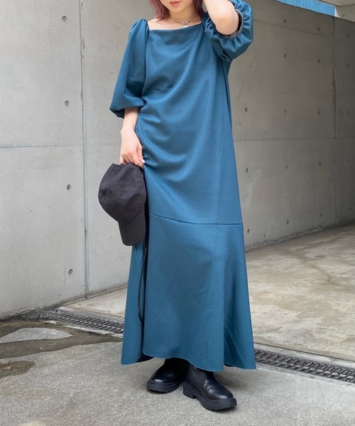 DouDou（ドゥドゥ）の「スクエアネックボリューム袖切替ワンピース（ワンピース・レディース・ブラック/ベージュ/ブルー・FREE）」の15枚目の写真